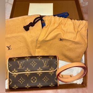 Louis Vuitton Monogram Canvas Florentine Pochette Belt/Bum Bag PM Full Inclusion
